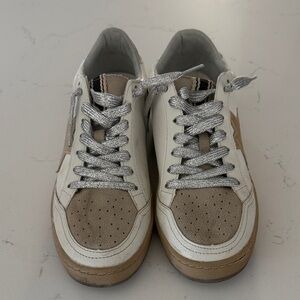 ShuShop Kids Sneakers in White, Tan, and Silver